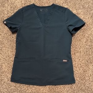 Figs Women's Casma 3 Pocket Scrub Top